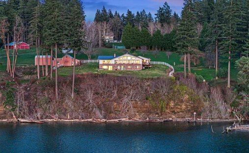 House in Lakebay, Washington, United States 1