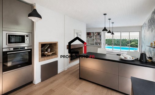 House in Mérignac, Nouvelle-Aquitaine, France 1