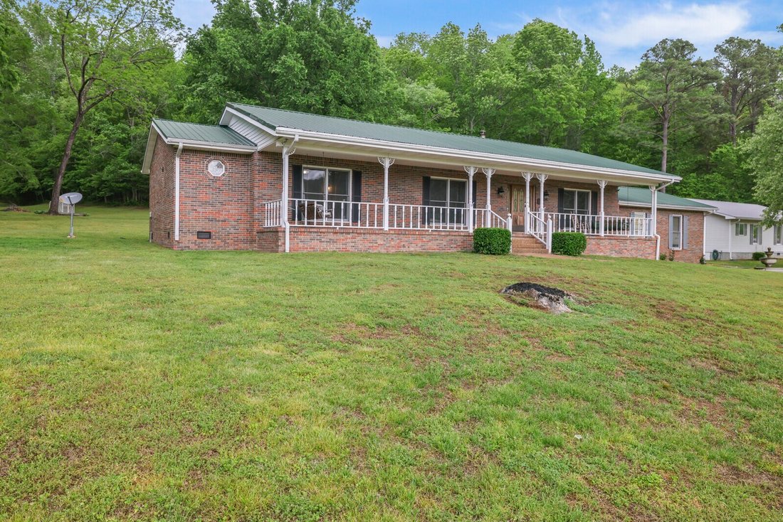 House in Hohenwald, Tennessee, United States 4 - 17816620