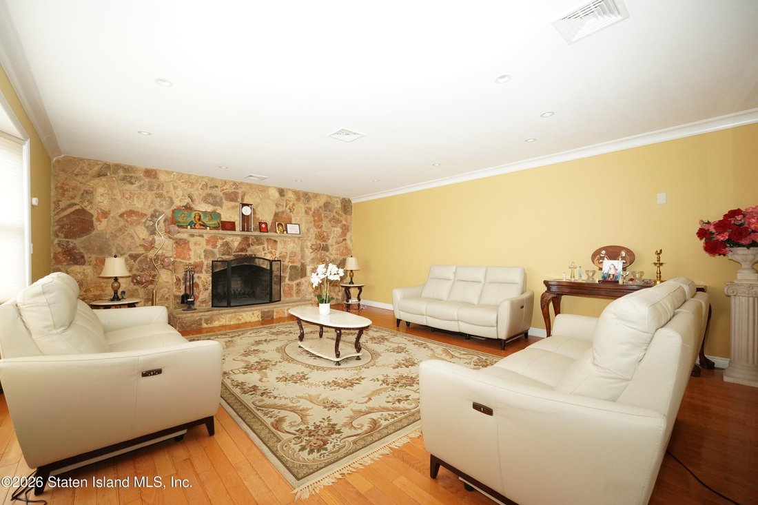 House in New York, New York, United States 3 - 17833729