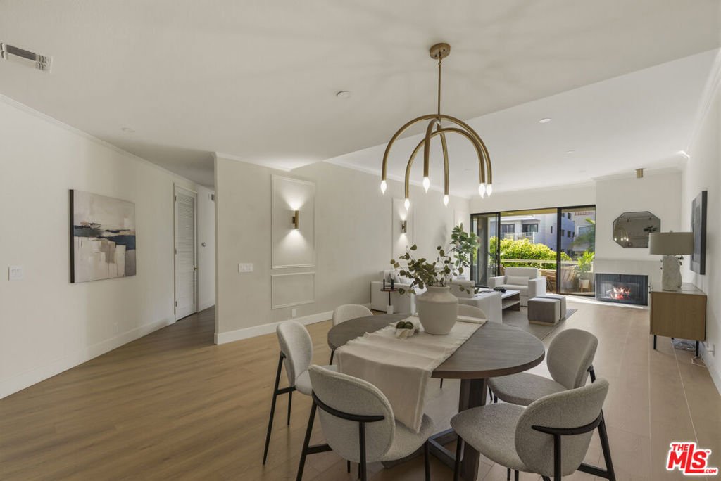 Condo in Los Angeles, California, United States 4 - 17822336
