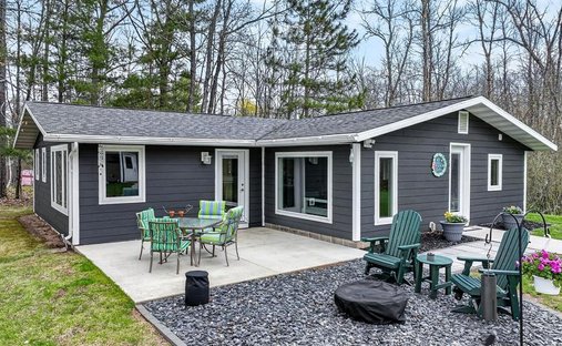 House in New Auburn, Wisconsin, United States 1