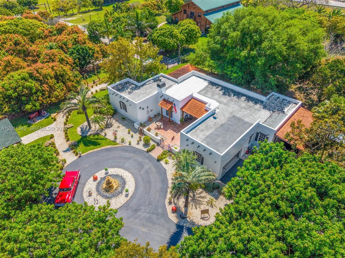 House in Miami, Florida, United States 2 - 17824093