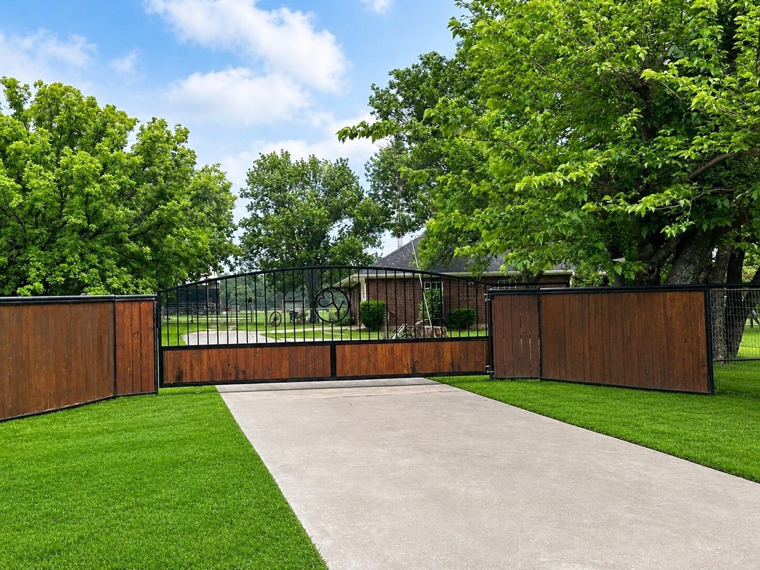 House in Denison, Texas, United States 1 - 17829309