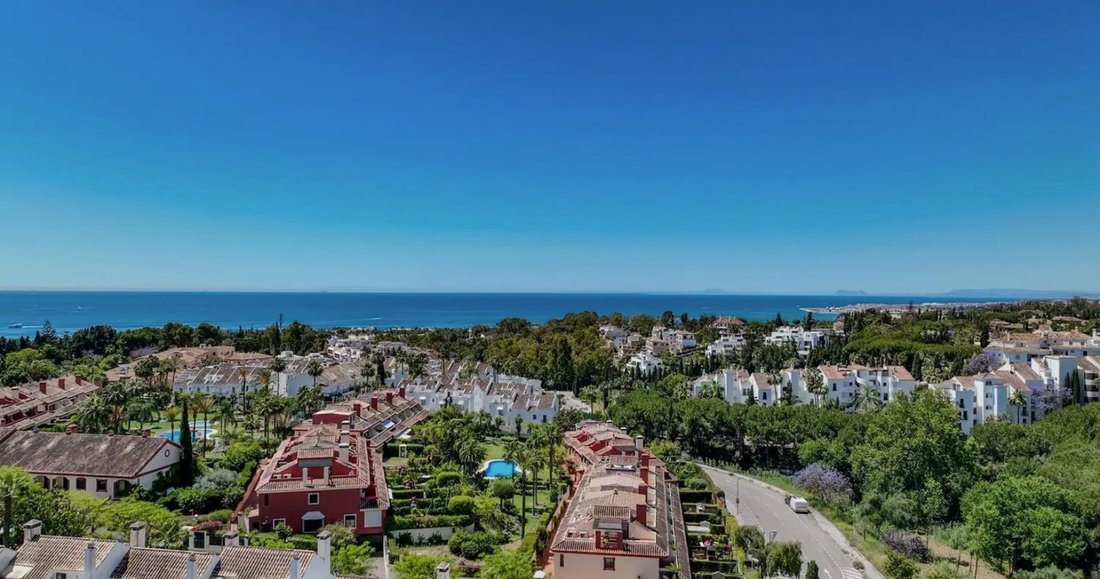 Townhouse in Golden Mile, Andalusia, Spain 2 - 17827387