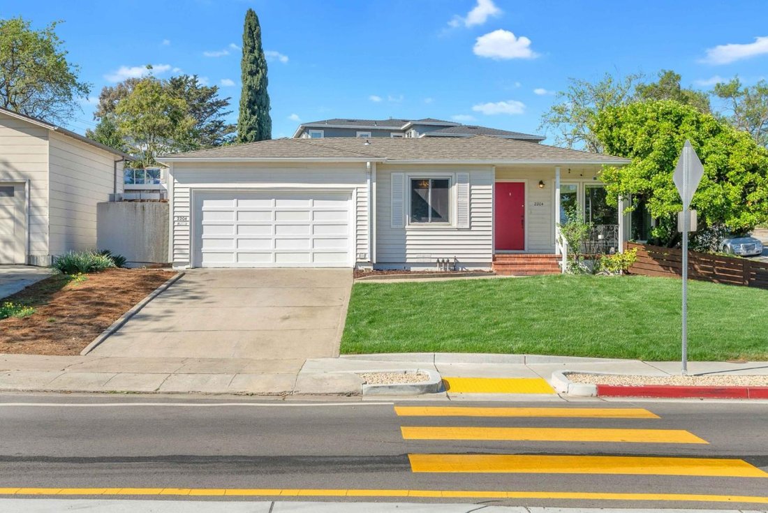 House in Redwood City, California, United States 1 - 17816110