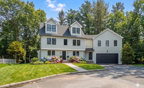 House in Winchester, Massachusetts, United States 1