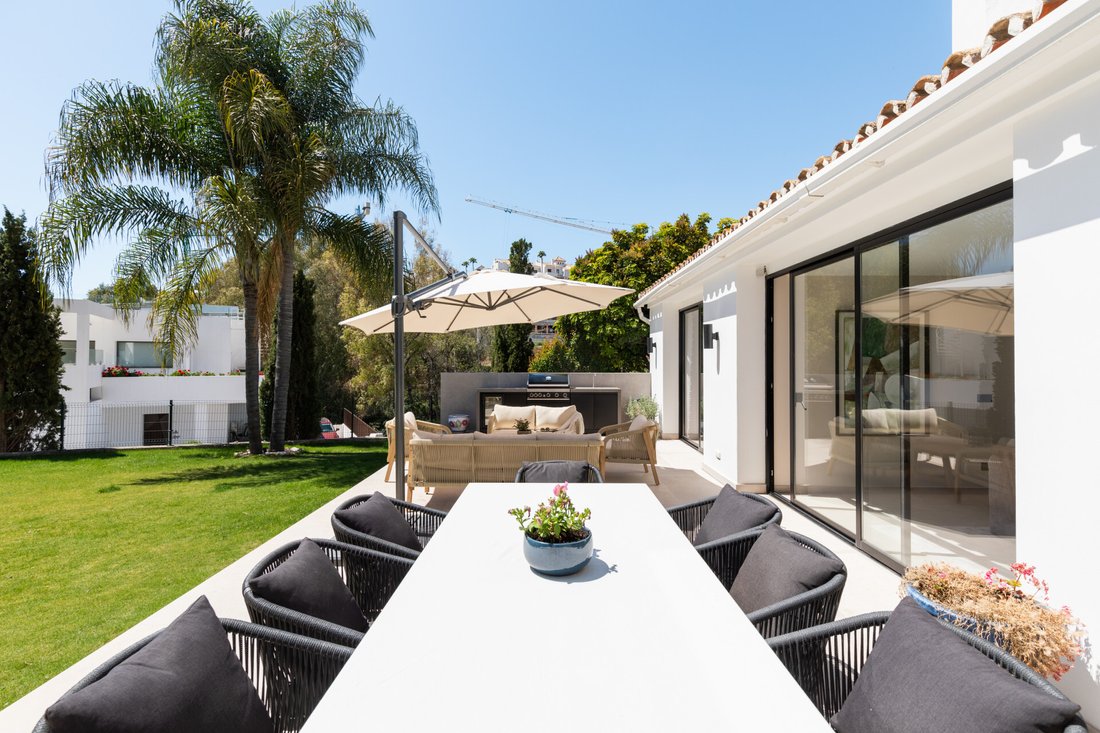 Villa in El Paraíso, Benahavis, Spain 4 - 17833025