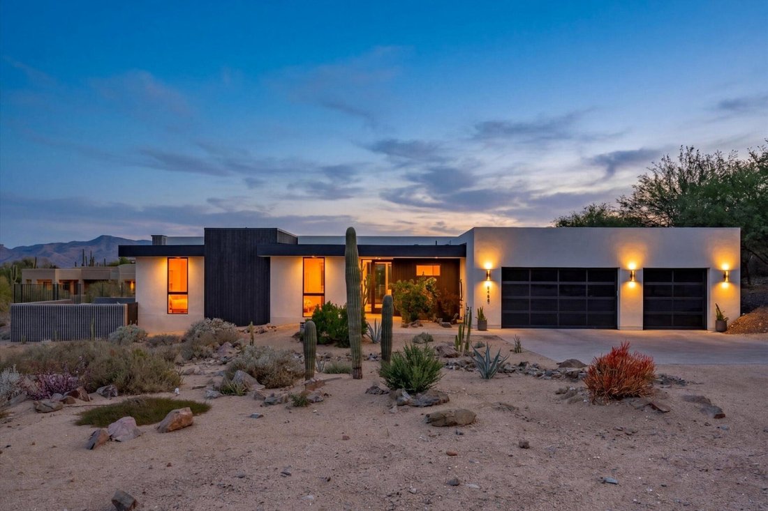 Carefree, Arizona, United States 1 - 17827256