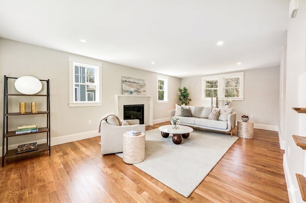 House in Winchester, Massachusetts, United States 2 - 17824866