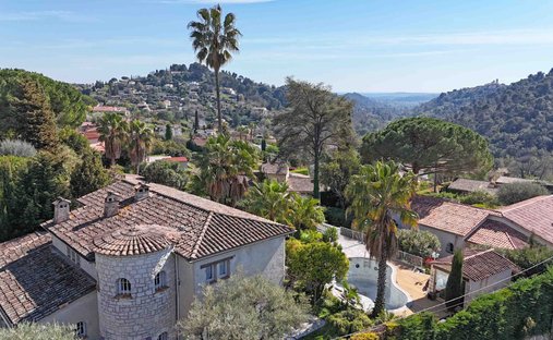 Villa in Plan de Noves, Vence, France 1