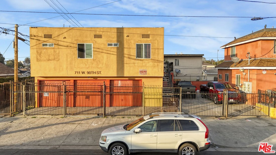 Los Angeles, California, United States 2 - 17820441