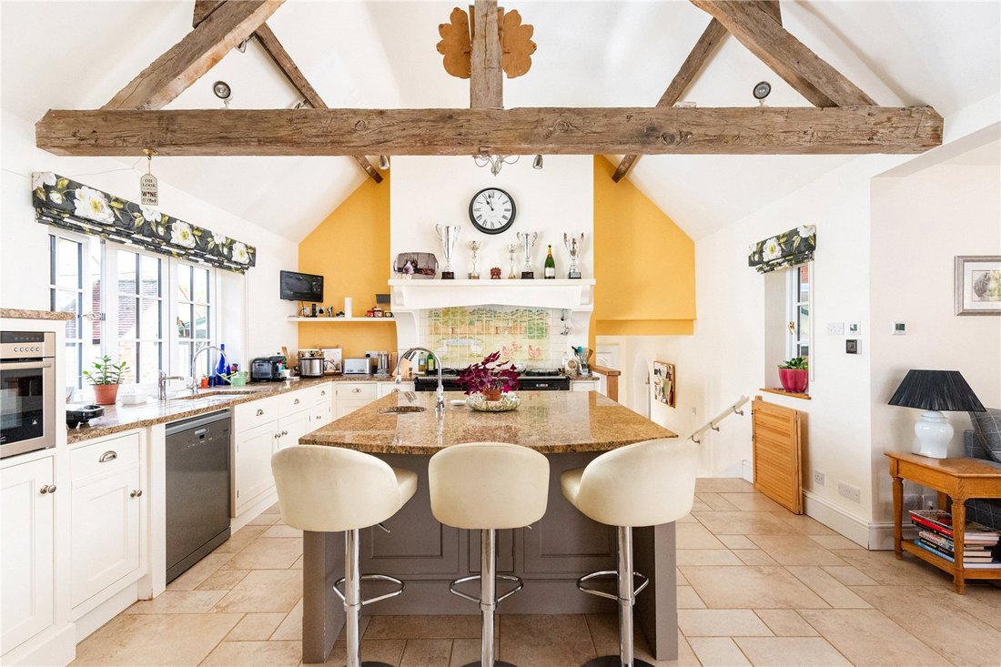 House in Buckinghamshire, England 3 - 17827311