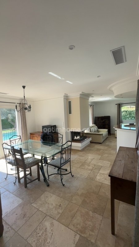 Villa in Partie Nord-Ferrieres-Cadenades-Rouviere, Le Muy, France 3 - 17727585