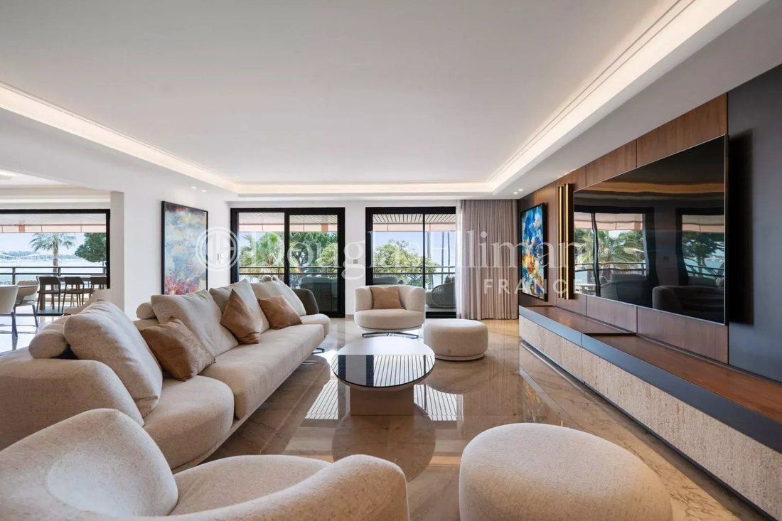 Apartment in Saint Nicolas, Cannes, France 3 - 17833273