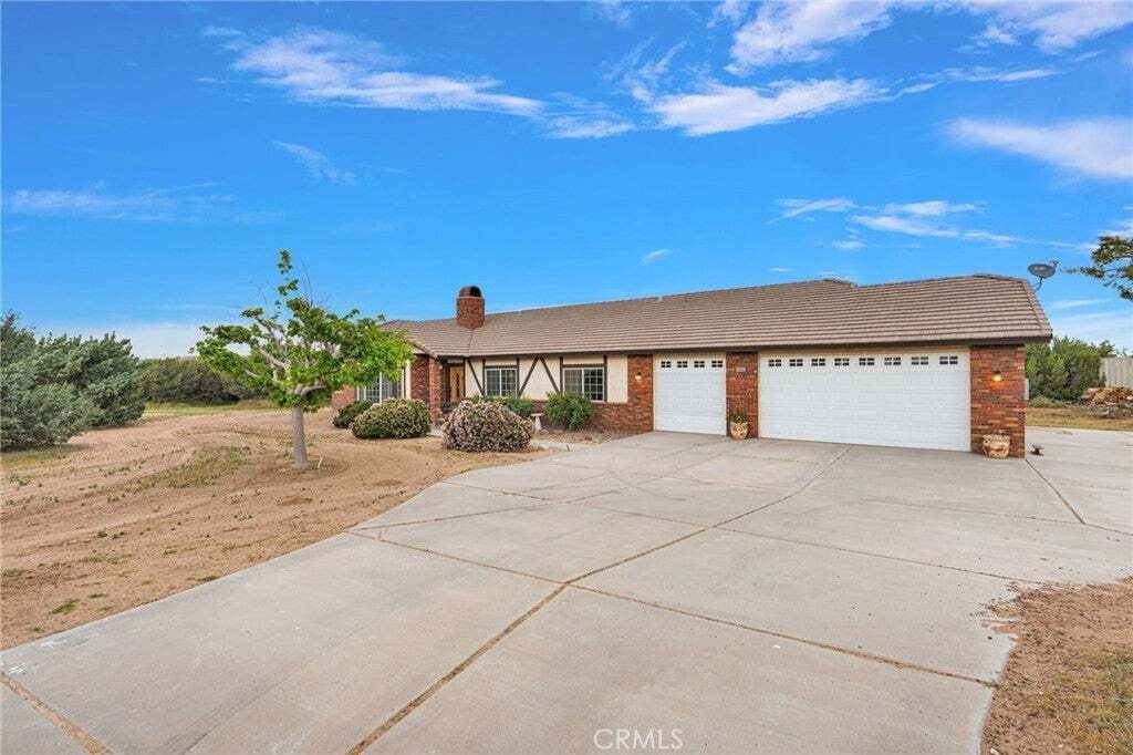House in Hesperia, California, United States 4 - 17827767