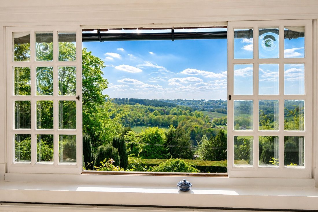 House in Woldingham, England 3 - 17832130