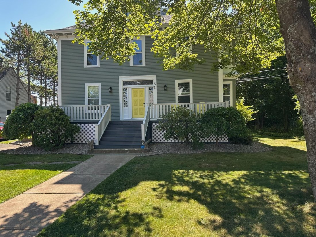 House in Liverpool, Nova Scotia, Canada 1 - 17830457