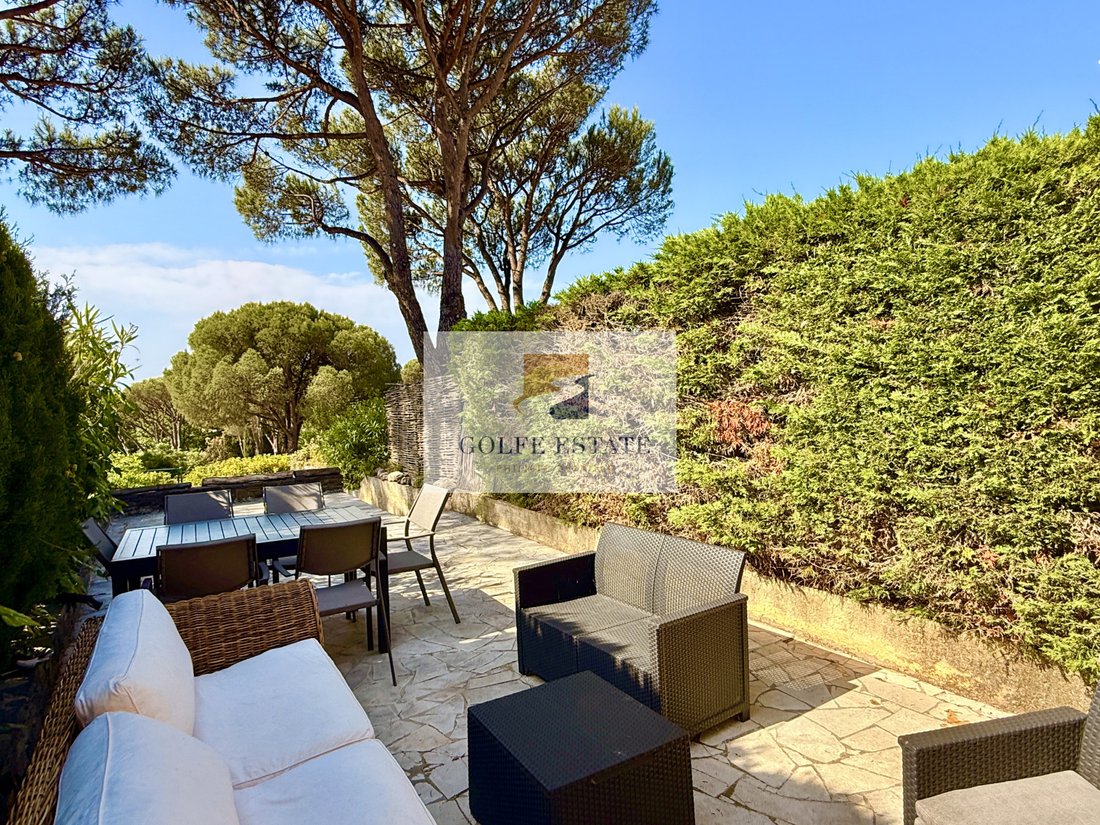 House in La Croix-Valmer, Provence-Alpes-Côte d'Azur, France 4 - 17830348
