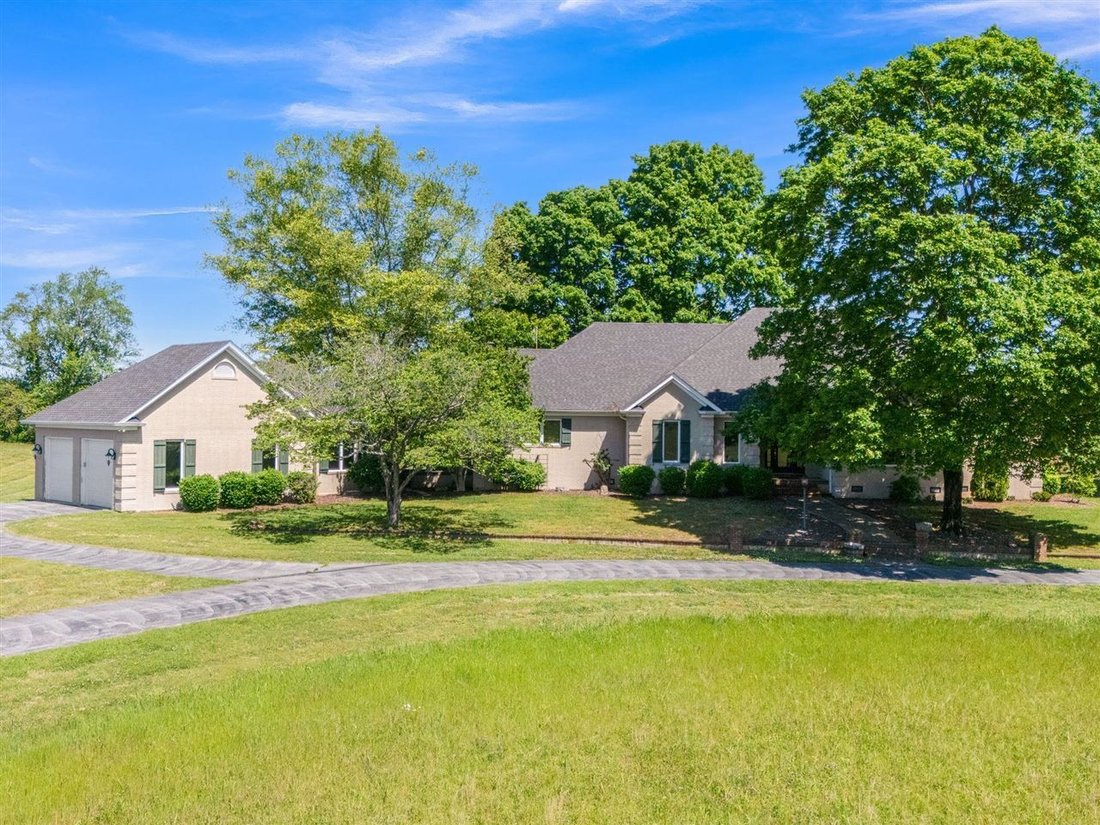 House in Bowling Green, Kentucky, United States 1 - 16994066