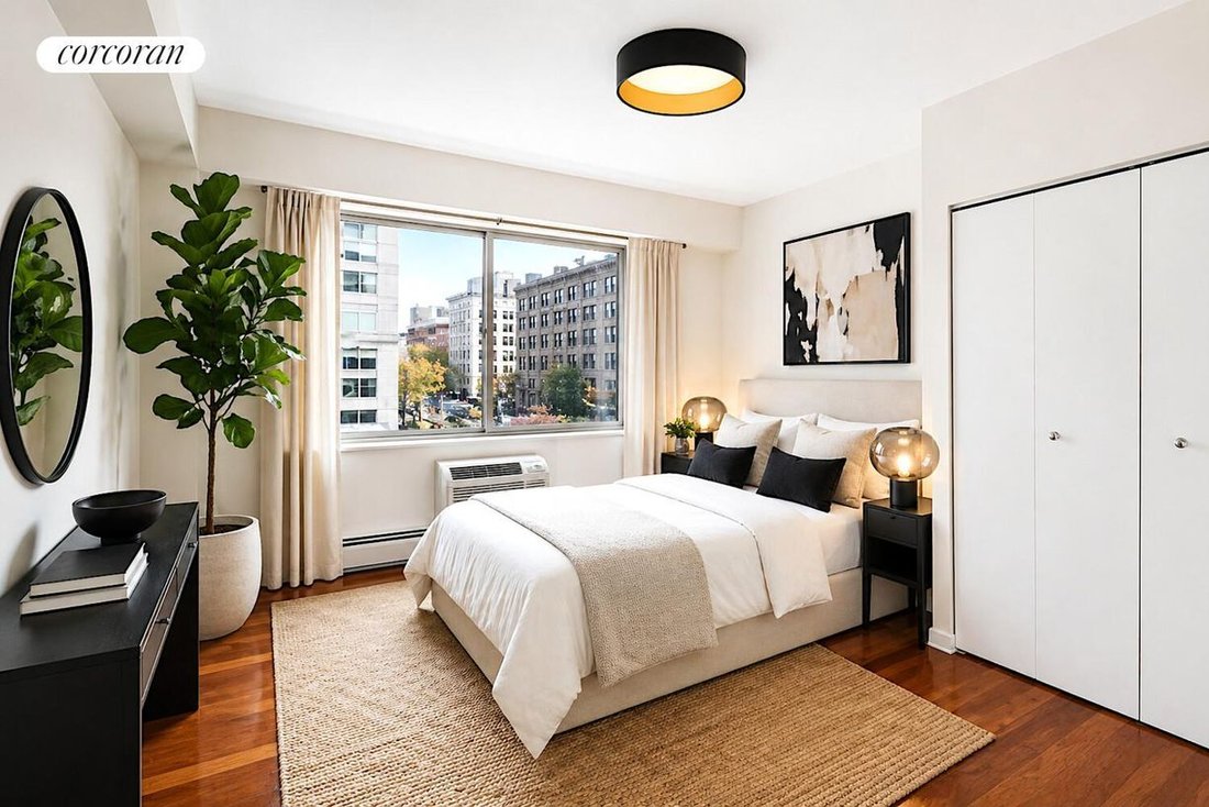 Co Op in New York, New York, United States 4 - 16649253