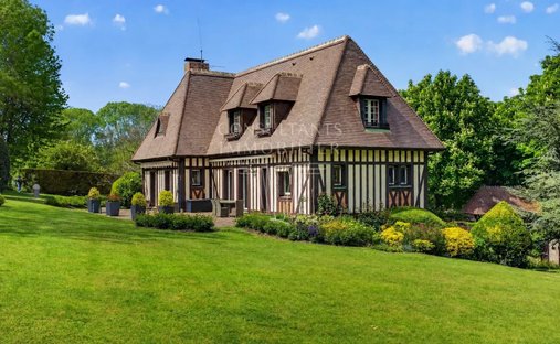 House in Saint-Arnoult, Normandy, France 1