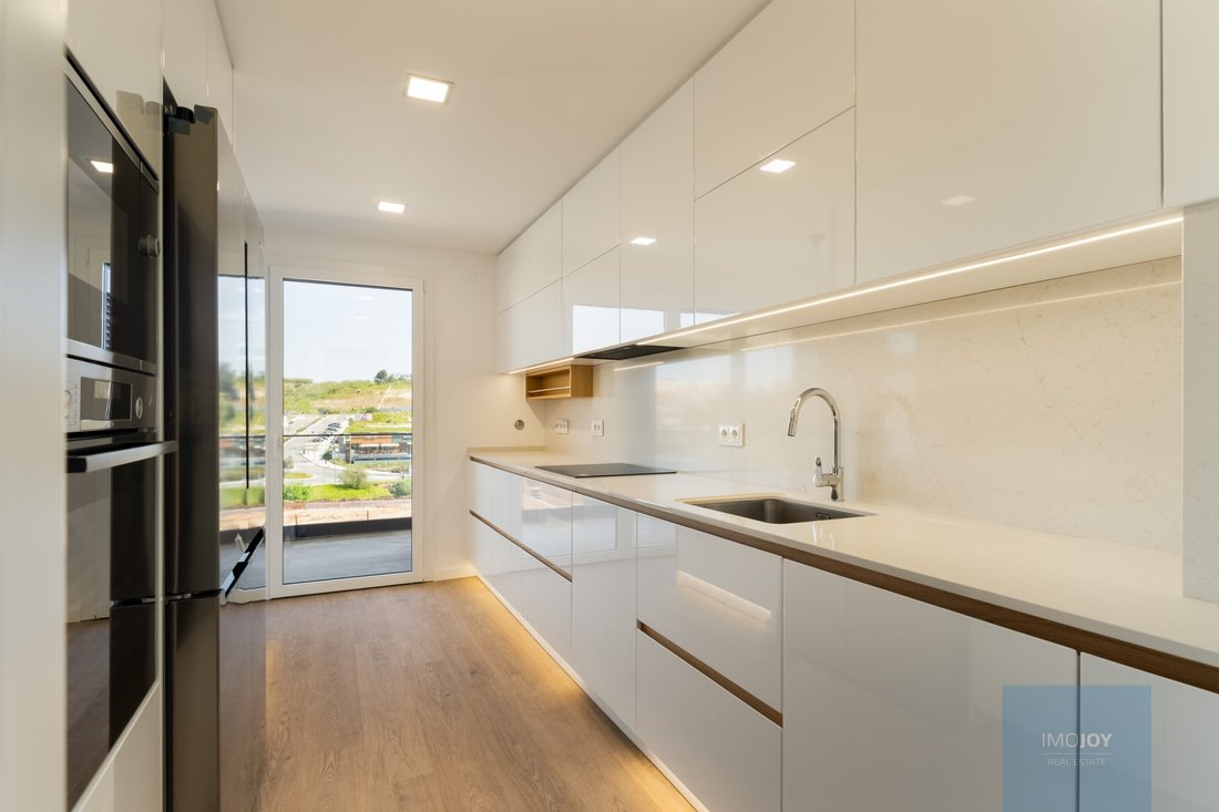 Apartment in Paco de Arcos, Lisbon, Portugal 1 - 17248073