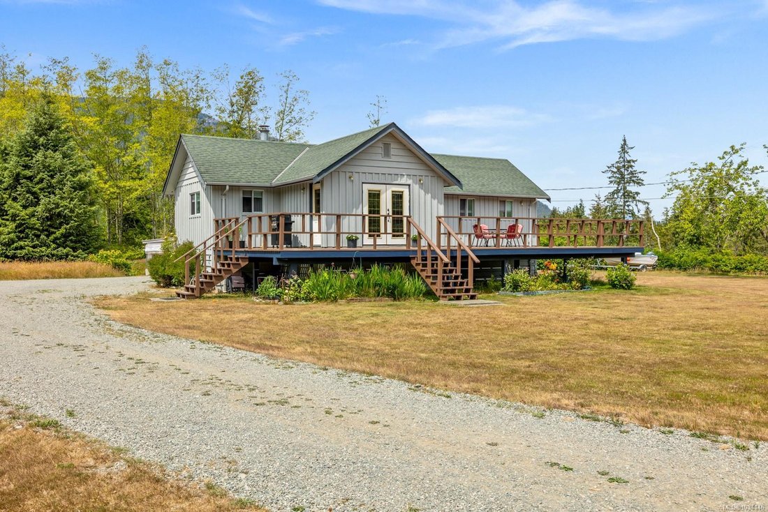 House in Sayward, British Columbia, Canada 5 - 17825122