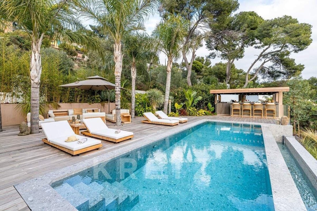 House in Centre Ville, Carqueiranne, France 4 - 17820994