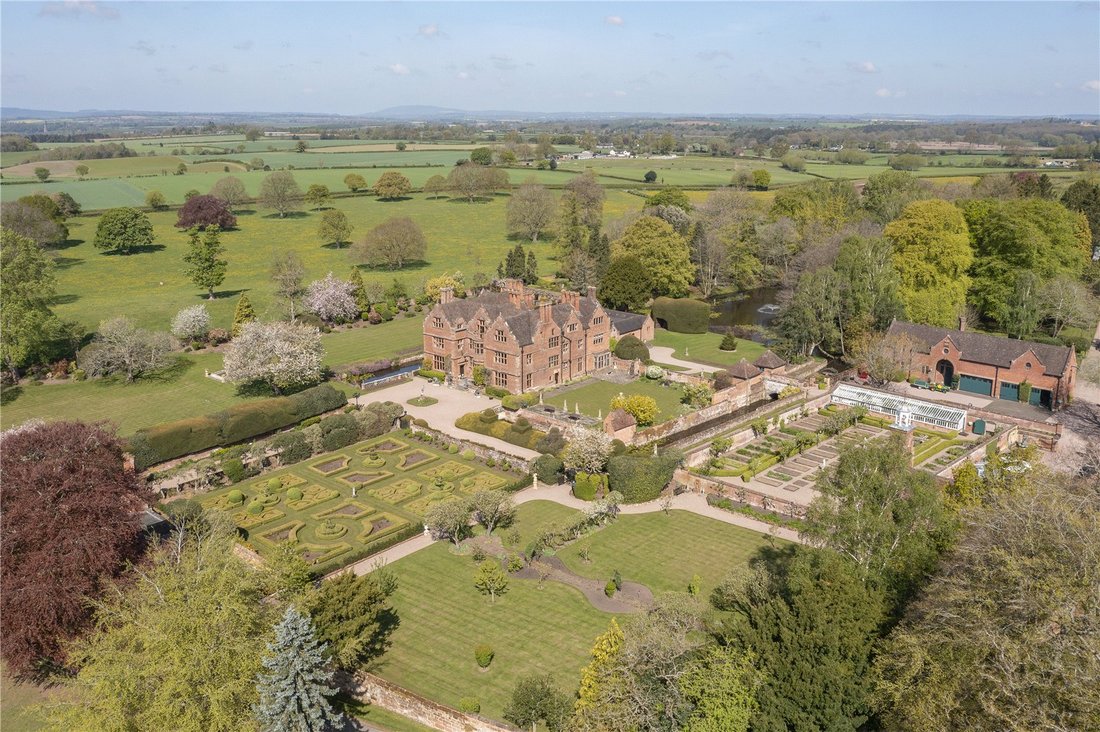 House in Claverley, England 1 - 14670646