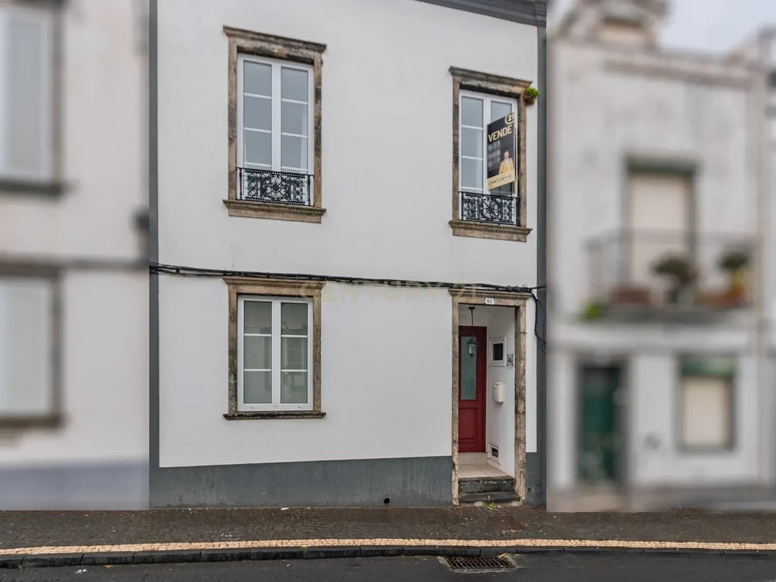 Villa in Ponta Delgada (Sao Pedro), Azores, Portugal 2 - 17827498