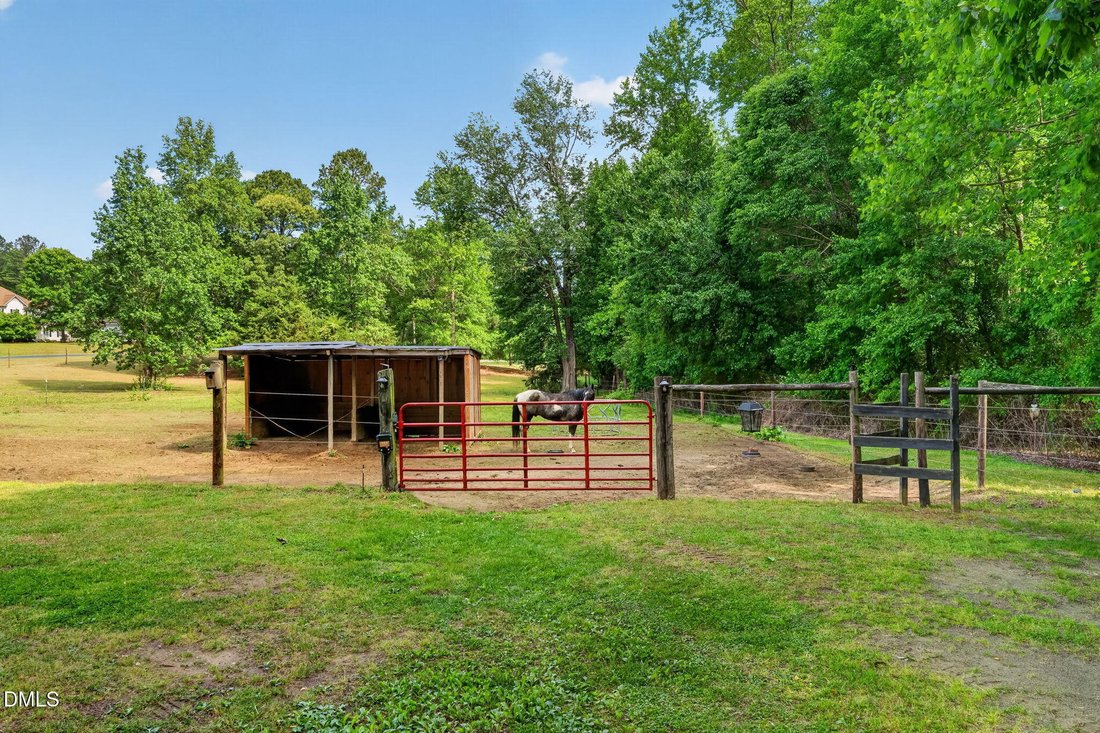 House in Zebulon, North Carolina, United States 4 - 17822860