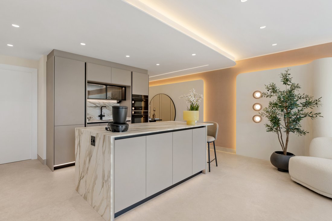 Apartment in Marbella, Andalusia, Spain 3 - 17827357