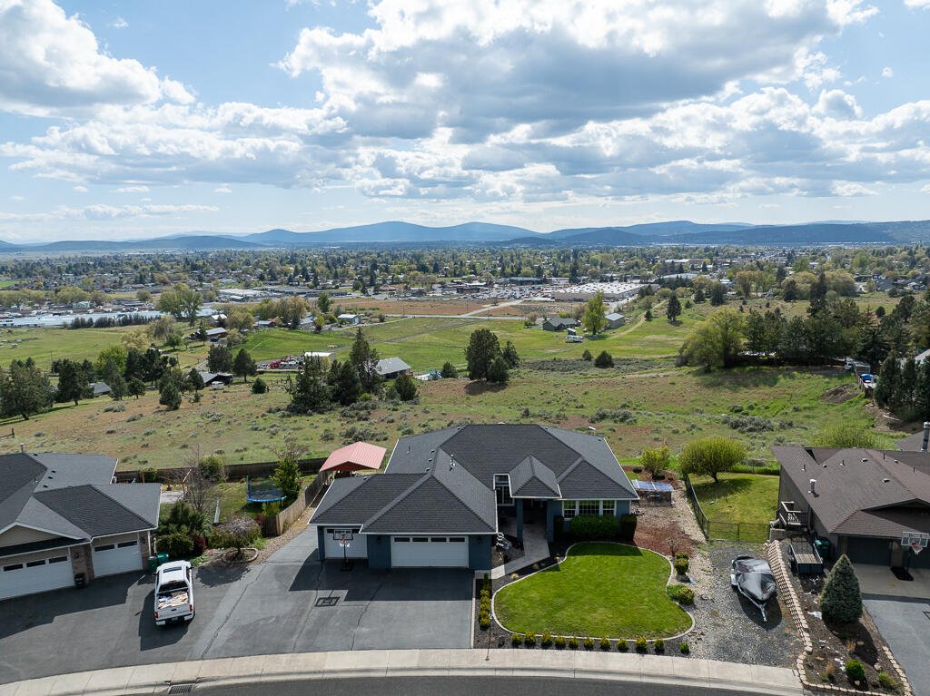 House in Klamath Falls, Oregon, United States 2 - 17833764