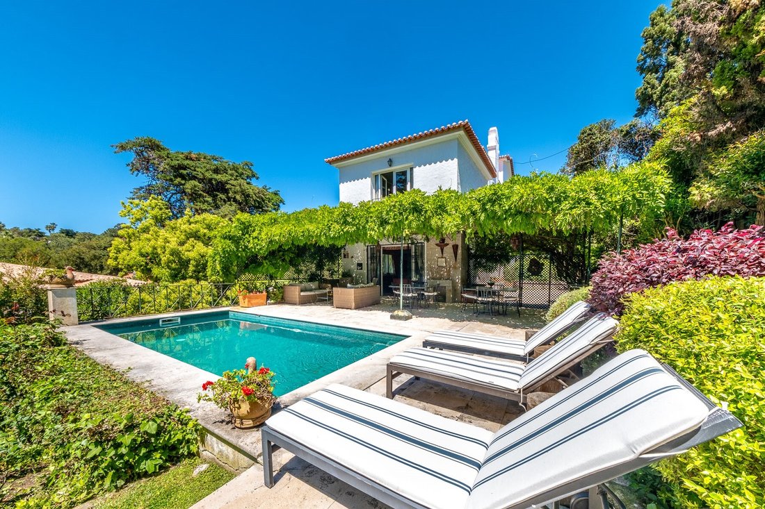 Villa in Cascais e Estoril, Lisbon, Portugal 1 - 17821134