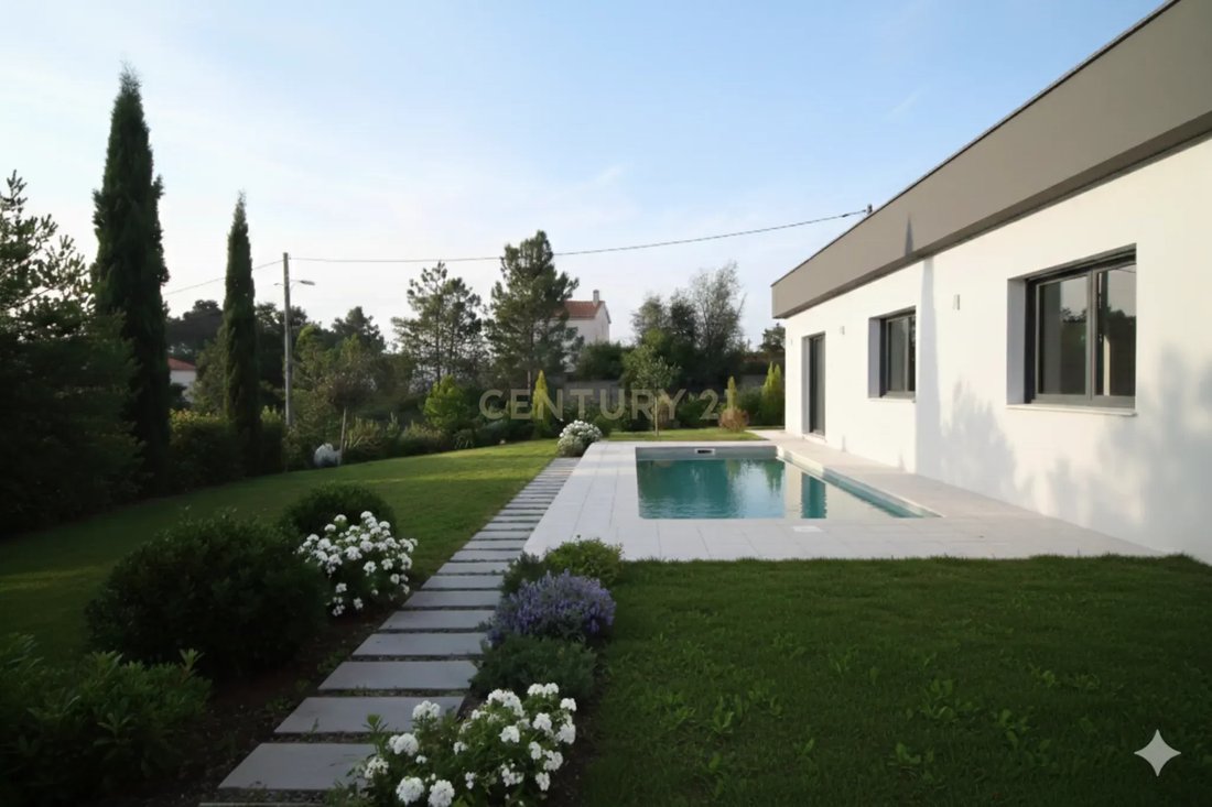 Villa in Fernao Ferro, Setubal, Portugal 1 - 17827495