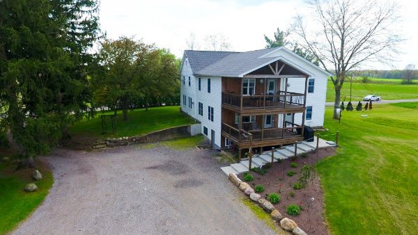 House in Southington, Ohio, United States 2 - 17219350