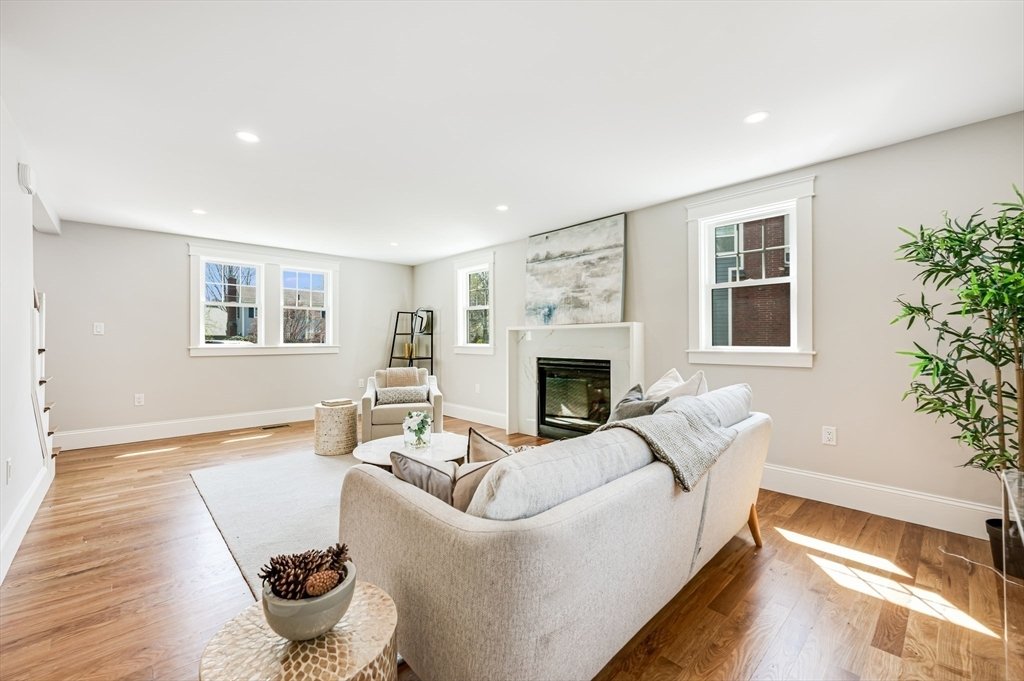 House in Winchester, Massachusetts, United States 3 - 17824866