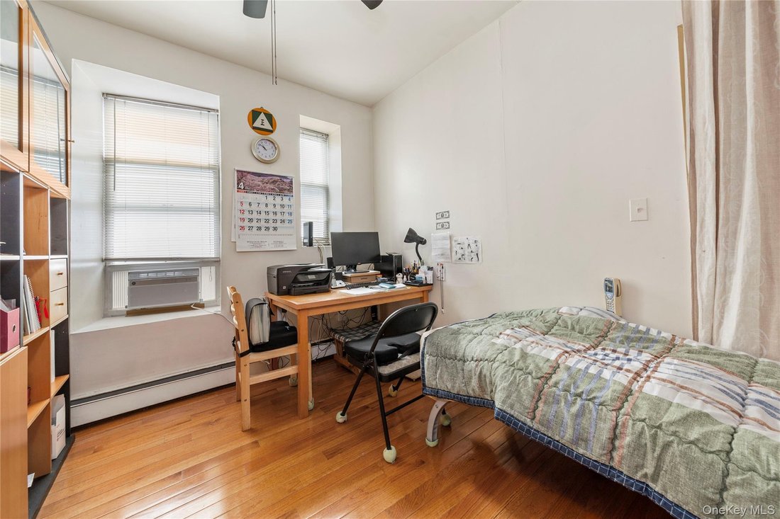 New York, New York, United States 4 - 17822551