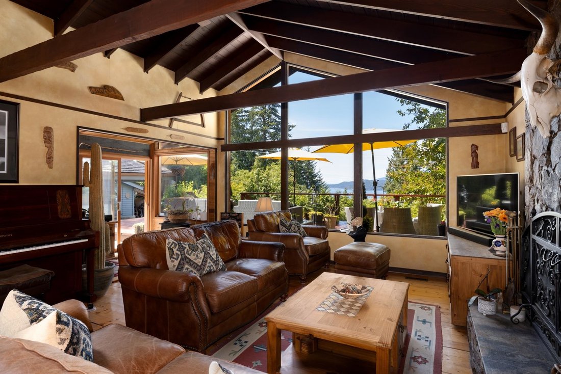 House in Lions Bay, British Columbia, Canada 3 - 17830491