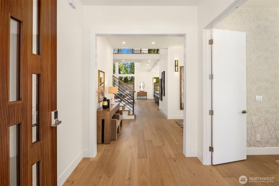 House in Bellevue, Washington, United States 2 - 17832796