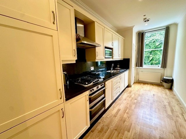 Condo in Marylebone, Westminster, England 5 - 17820984
