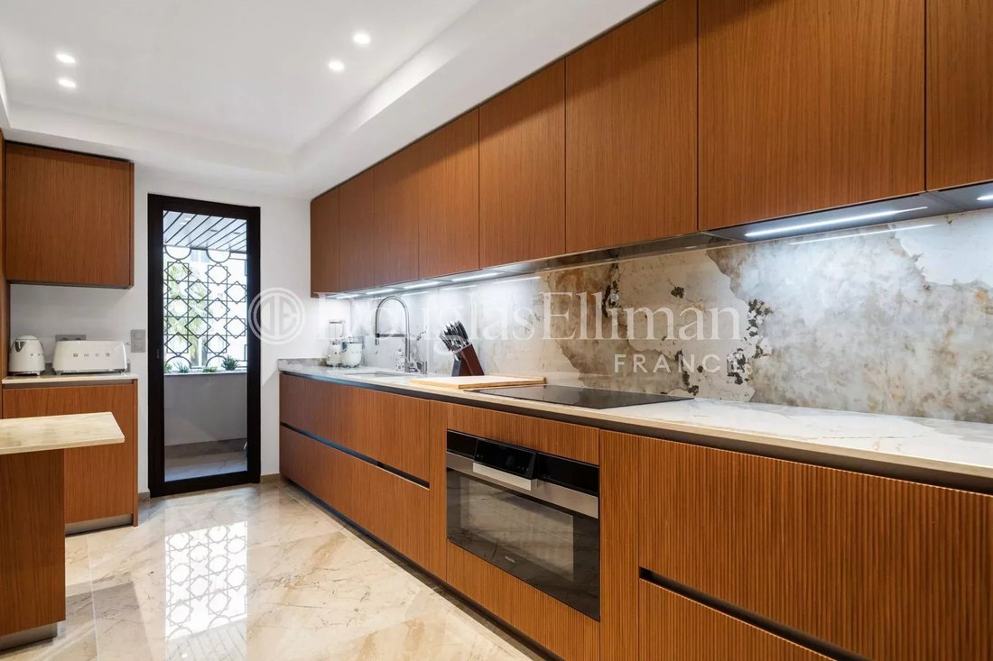 Apartment in Saint Nicolas, Cannes, France 4 - 17833273