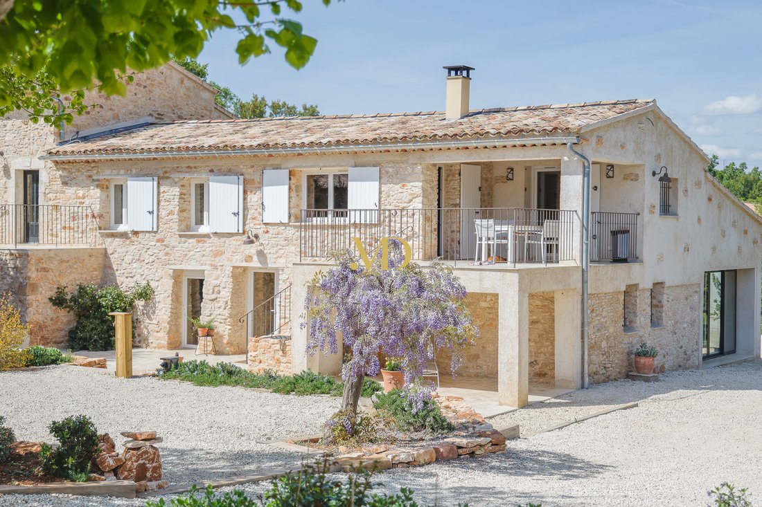 Castle in Simiane-la-Rotonde, Provence-Alpes-Côte d'Azur, France 1 - 16113252