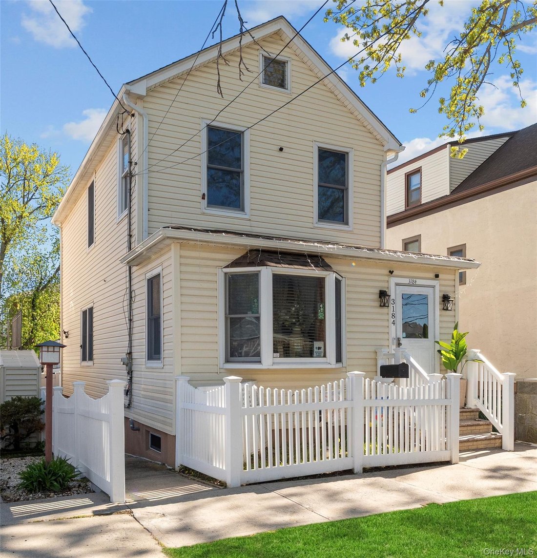 House in New York, New York, United States 2 - 17825399