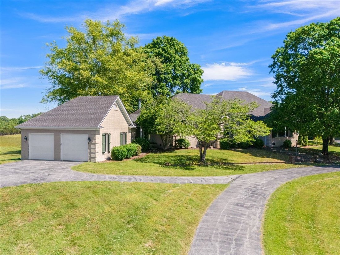 House in Bowling Green, Kentucky, United States 2 - 17825306