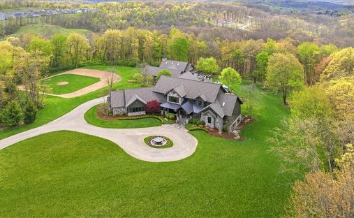 House in Gibsonia, Pennsylvania, United States 1
