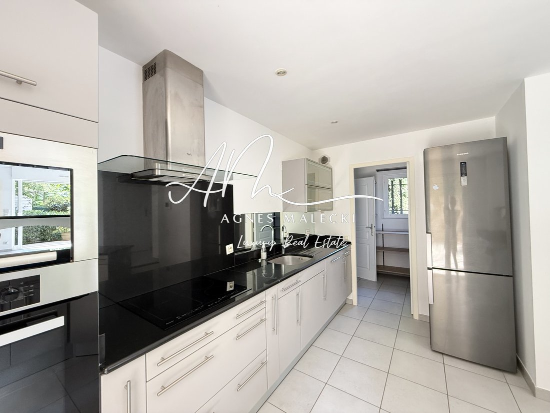 Villa in Nord, Cavalaire-sur-Mer, France 4 - 17828919