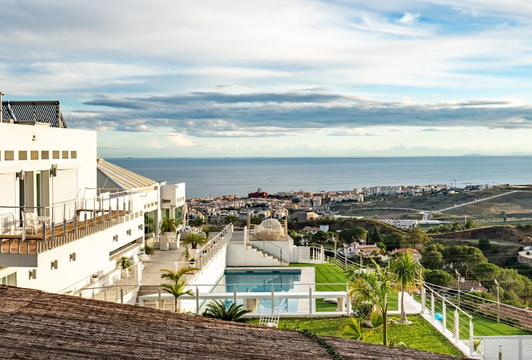 Villa in Estepona, Andalusia, Spain 2 - 17827362