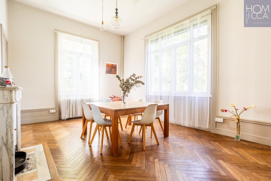 Estate in Montrond-les-Bains, Auvergne-Rhône-Alpes, France 3 - 17820331